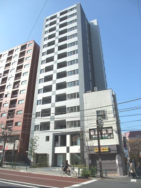 駒込駅 徒歩4分の物件外観写真