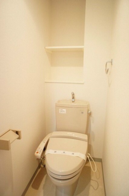 新宿御苑前駅 徒歩3分 4階の物件内観写真