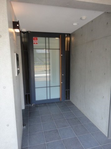 牛込柳町駅 徒歩4分 3階の物件外観写真