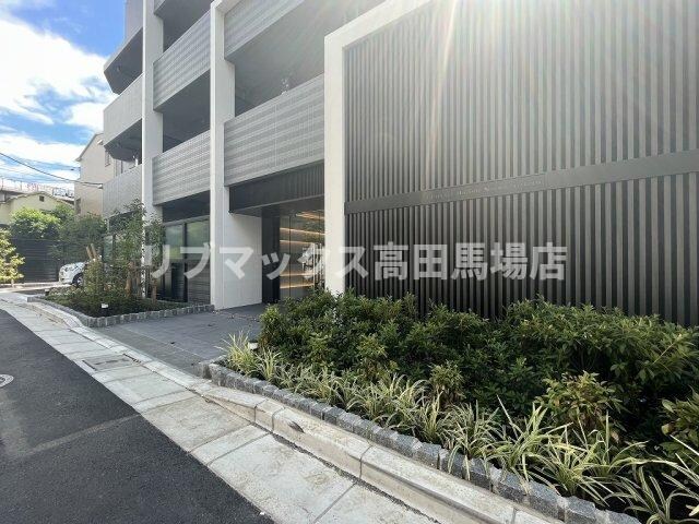 レジデンス東中野ガーデンの物件外観写真