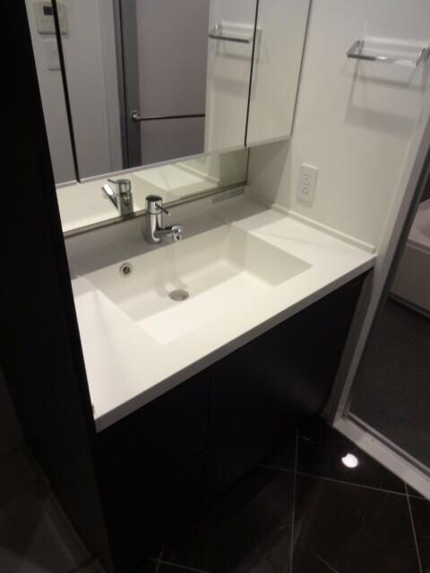 ジオ西新宿ツインレジデンスウエスト棟の物件内観写真