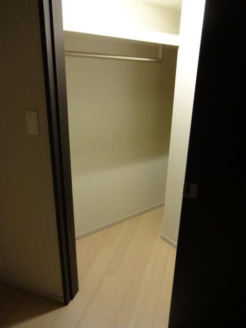 ジオ西新宿ツインレジデンスウエスト棟の物件内観写真