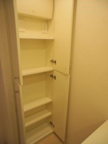 レジディア市ヶ谷の物件内観写真