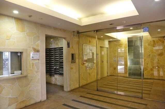 新宿御苑前駅 徒歩5分 4階の物件外観写真