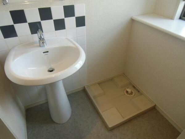 新宿御苑前駅 徒歩5分 4階の物件内観写真