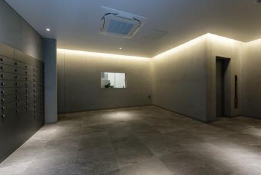 ＫＯＥＮＪＩ　Ｃｒｏｓｓｏｖｅｒの物件外観写真