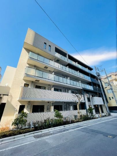 東京都新宿区富久町の物件外観写真