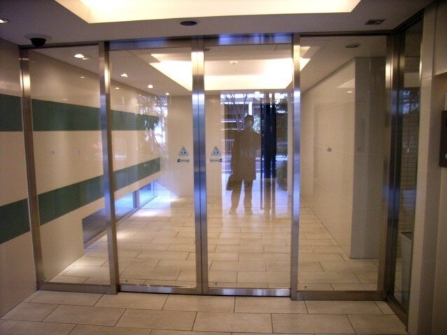 新宿御苑前駅 徒歩4分 2階の物件外観写真