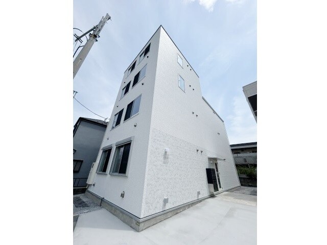 Novel Court西新井の物件外観写真