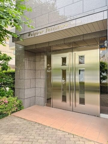 フルグラール池袋の物件外観写真