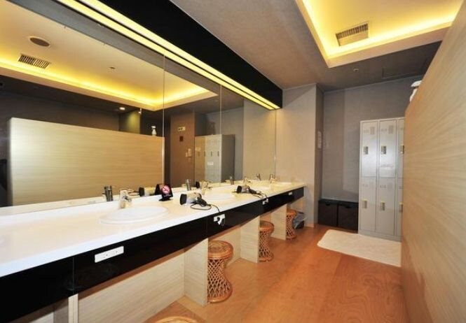 新宿駅 徒歩8分 15階の物件内観写真