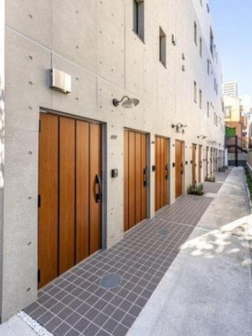 ウェルスクエアイズム四谷大京町の物件内観写真