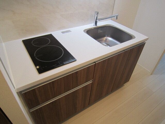 新宿御苑前駅 徒歩2分 6階の物件内観写真