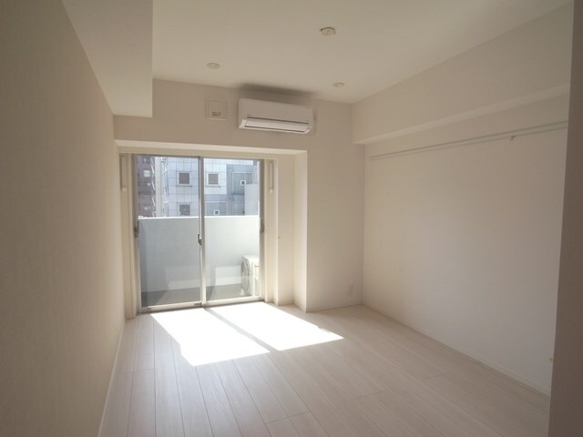 新宿御苑前駅 徒歩2分 6階の物件内観写真