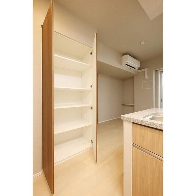 ＬＩＢＲ　ＧＲＡＮＴ　西新宿ＥＡＳＴの物件内観写真