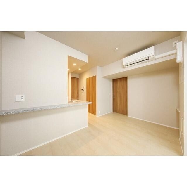 ＬＩＢＲ　ＧＲＡＮＴ　西新宿ＥＡＳＴの物件内観写真