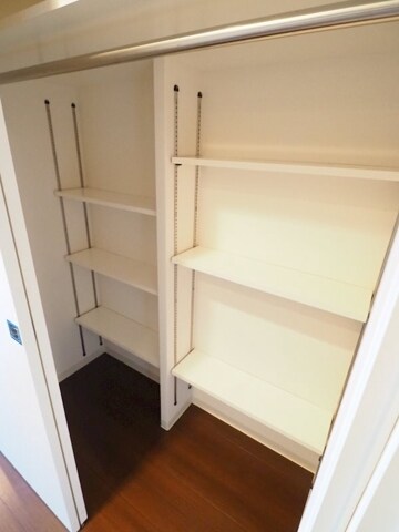 レジディア市谷薬王寺の物件内観写真