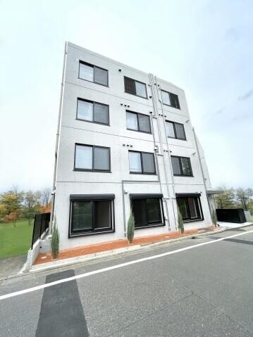 スカイラシクラス平和台の物件外観写真