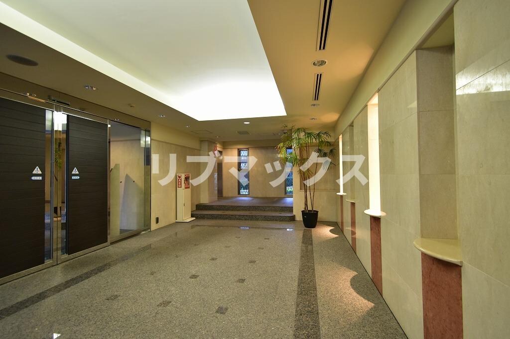 東新宿駅 徒歩4分 4階の物件外観写真