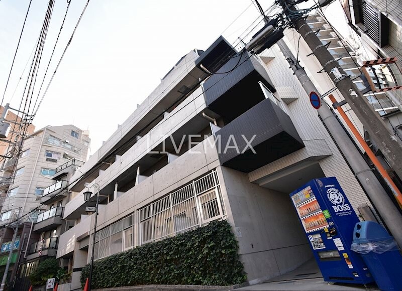 東新宿駅 徒歩5分の物件外観写真
