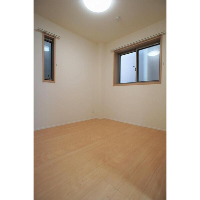 エミル新宿の物件内観写真