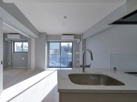 オーパスレジデンス南青山の物件内観写真