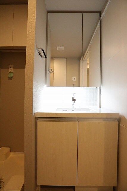 オーパスレジデンス南青山の物件内観写真