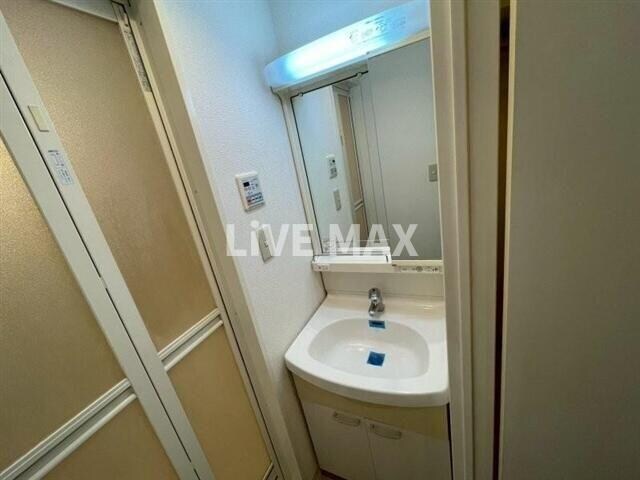 パレ・ホームズ新橋の物件内観写真