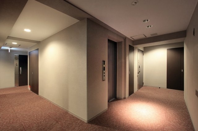 プラウドフラット南青山の物件外観写真