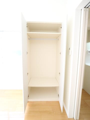 プラウドフラット南青山の物件内観写真