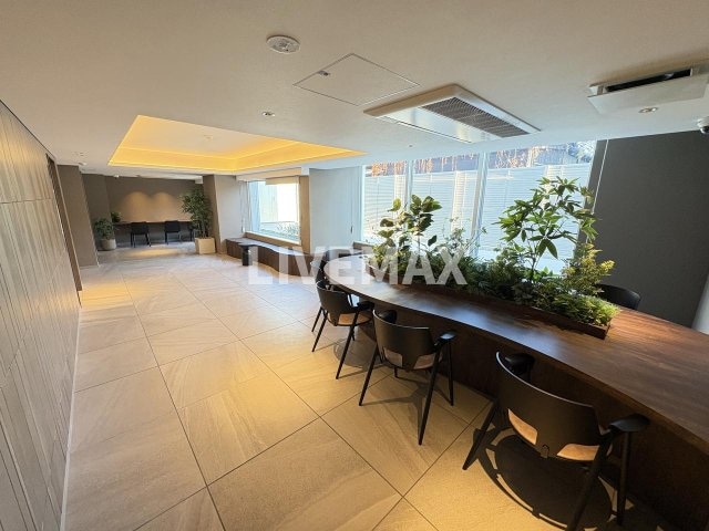 クレストコート旗の台の物件外観写真