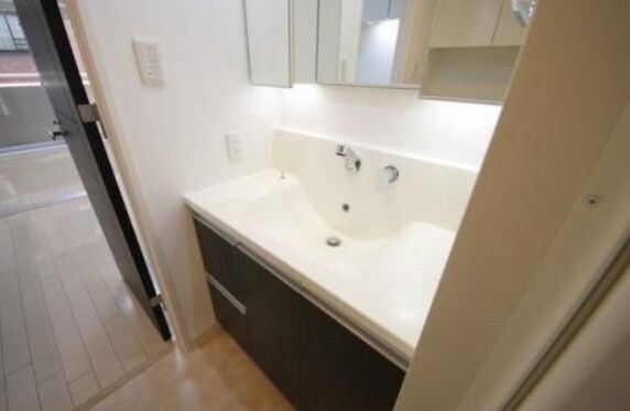 グランスイート銀座レスティモナークの物件内観写真