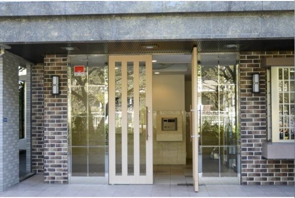 アヴィニティー東中野の物件外観写真