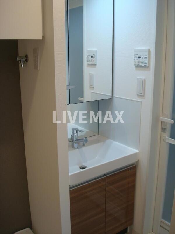 アジールコート汐浜キャナルの物件内観写真