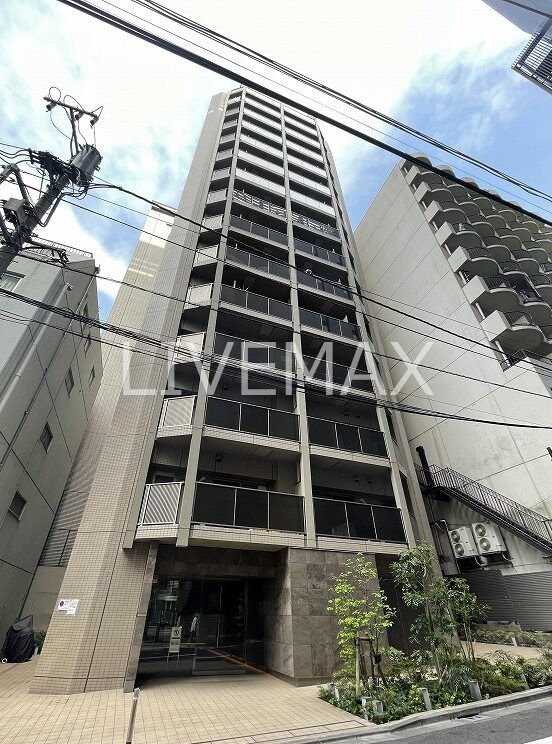 クレイシア新宿の物件外観写真