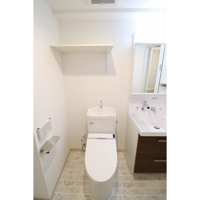 リバーレ日本橋三越前の物件内観写真