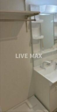 ラグゼフラット東六郷の物件内観写真