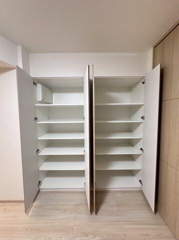 オーパスレジデンス南青山の物件内観写真