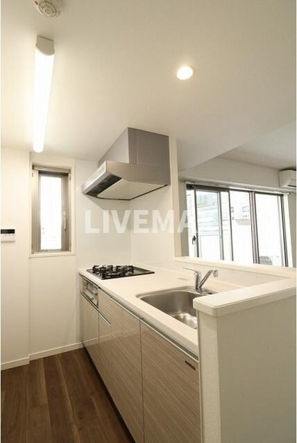 サンハイム雪が谷大塚の物件内観写真