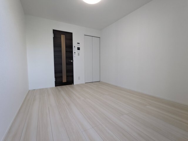 エッグストラートの物件内観写真