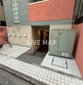 パレ・ホームズ新橋の物件外観写真