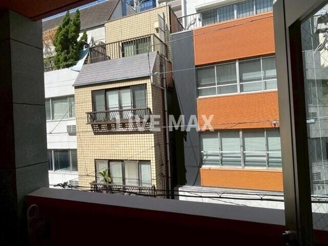 パレ・ホームズ新橋の物件内観写真