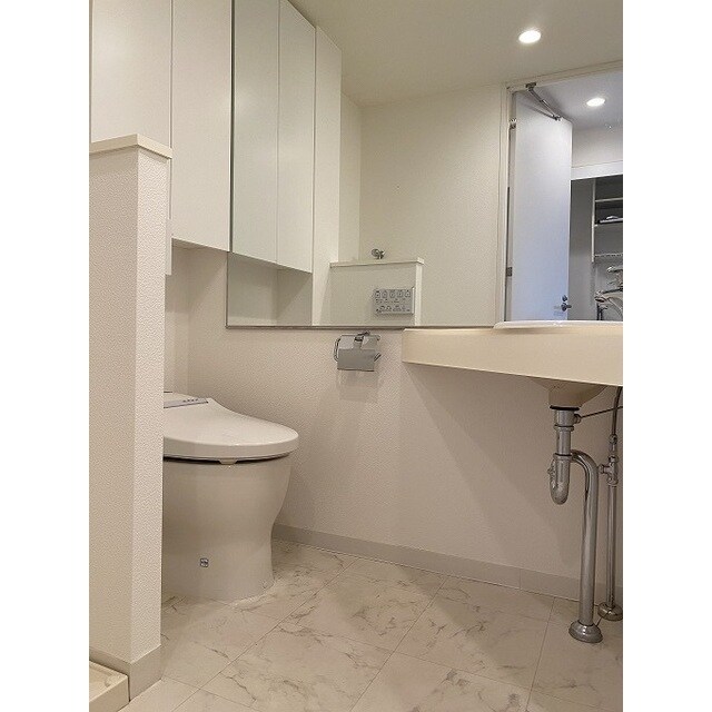 クレジデンス神谷町の物件内観写真