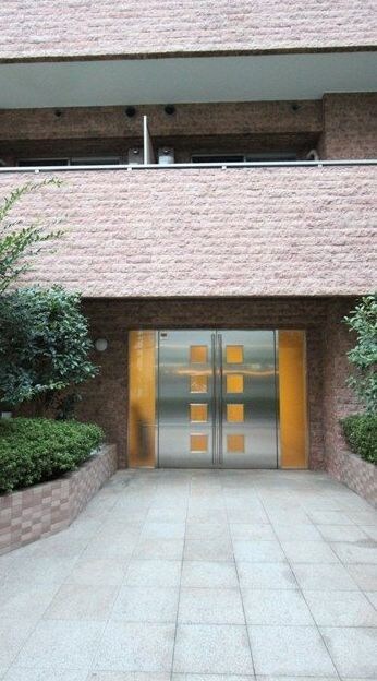 ラグジュアリーアパートメント三田慶大前の物件外観写真