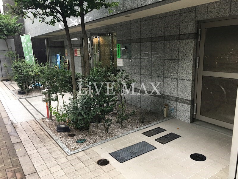 アデッソ上野ベレッツァの物件外観写真