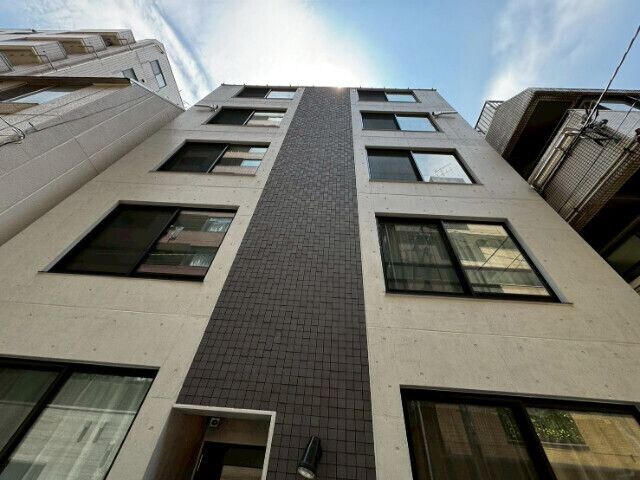 CREAL新富町の物件外観写真