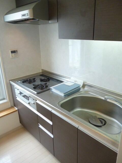 広尾駅 徒歩5分 4階の物件内観写真