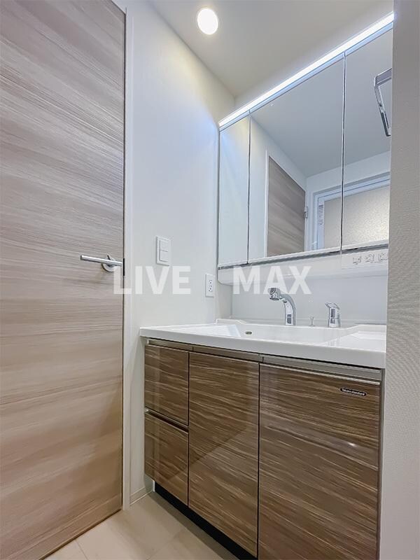 フロンティアレジデンス錦糸公園の物件内観写真