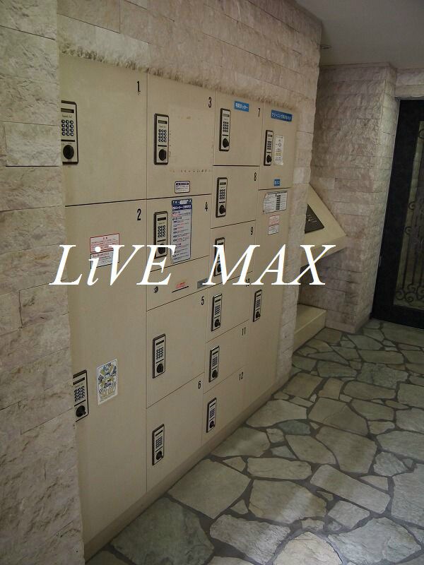 トーシンフェニックス田町の物件外観写真