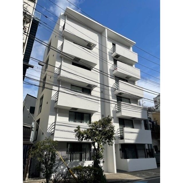 エストフルーヴの物件外観写真